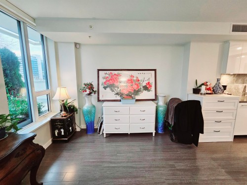 307-3699 Sexsmith Road, Richmond, BC 