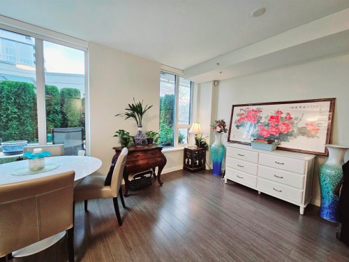 307-3699 Sexsmith Road, Richmond, BC 