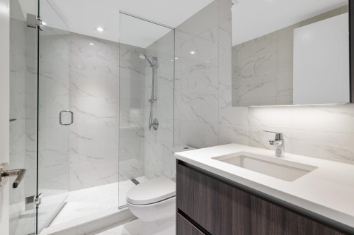 854-6328 No.3 Road, Richmond, BC 