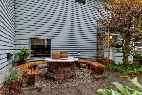 674 Blue Mountain Street, Coquitlam, BC 