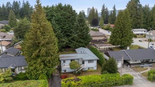 674 Blue Mountain Street, Coquitlam, BC 