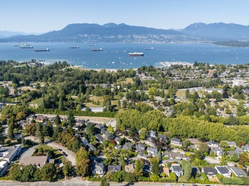 2533 Wallace Crescent, Vancouver, BC 