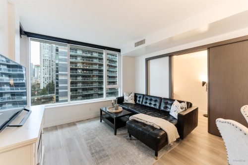 912-68 Smithe Street, Vancouver, BC 