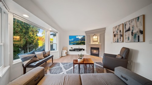 21124 Glenwood Avenue, Maple Ridge, BC 