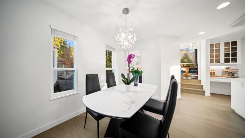 21124 Glenwood Avenue, Maple Ridge, BC 