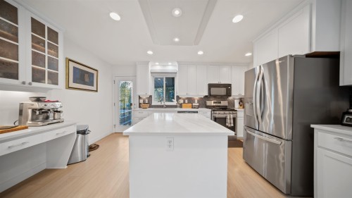 21124 Glenwood Avenue, Maple Ridge, BC 