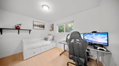 21124 Glenwood Avenue, Maple Ridge, BC 