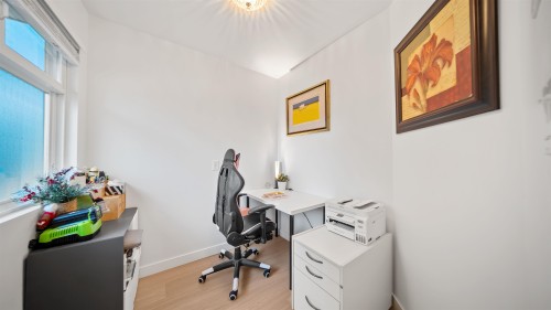 21124 Glenwood Avenue, Maple Ridge, BC 