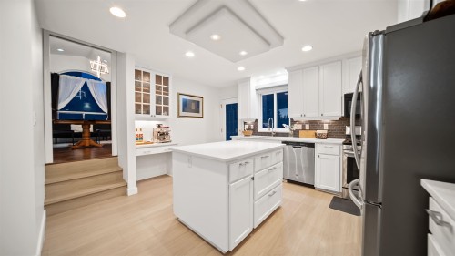 21124 Glenwood Avenue, Maple Ridge, BC 