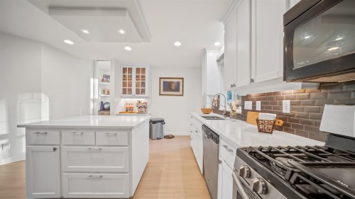 21124 Glenwood Avenue, Maple Ridge, BC 