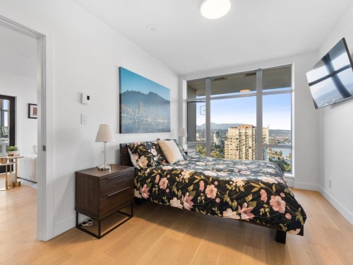 2301-280 Ross Drive, New Westminster, BC 