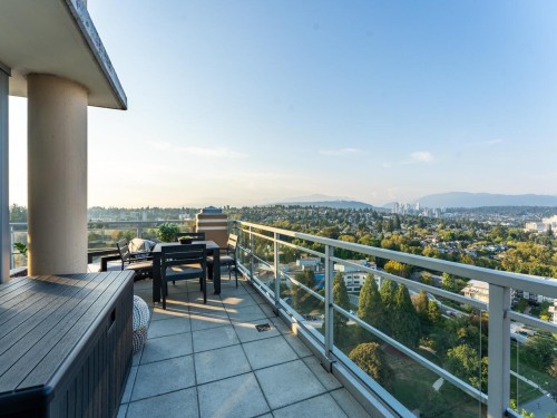 2301-280 Ross Drive, New Westminster, BC 