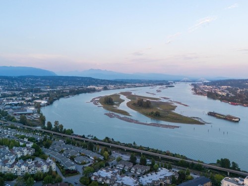 2301-280 Ross Drive, New Westminster, BC 