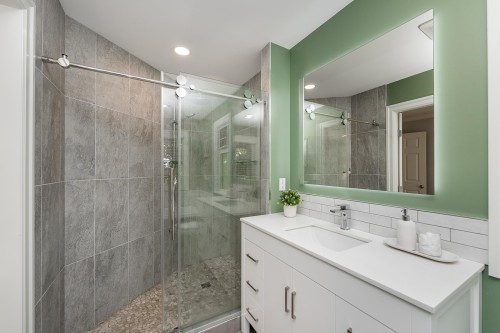 4-181 Ravine Drive, Port Moody, BC 