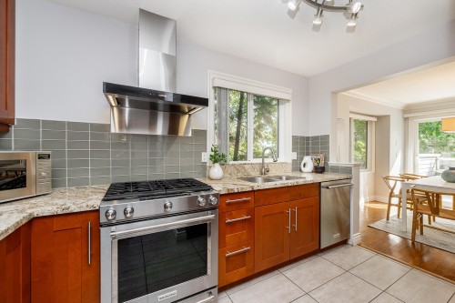 4-181 Ravine Drive, Port Moody, BC 