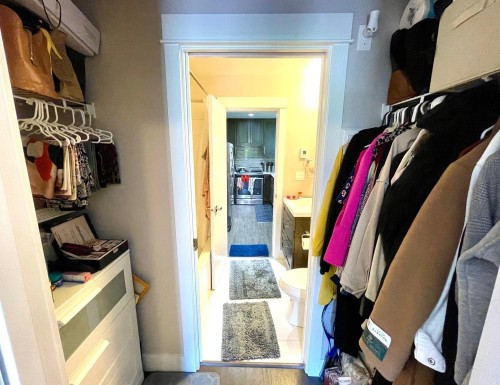 203-2495 Wilson Avenue, Port Coquitlam, BC 