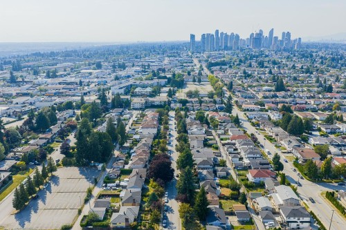 6544 Elwell Street, Burnaby, BC 