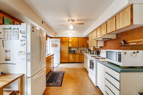 6544 Elwell Street, Burnaby, BC 