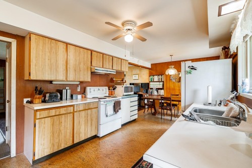 6544 Elwell Street, Burnaby, BC 