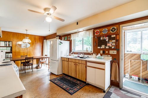 6544 Elwell Street, Burnaby, BC 