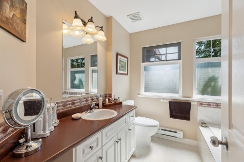 2172 Parkway Boulevard, Coquitlam, BC 