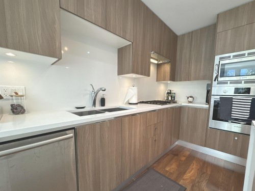 202-185 Victory Ship Way, North Vancouver, BC 