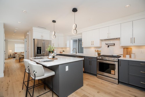 4917 Venables Street, Burnaby, BC 