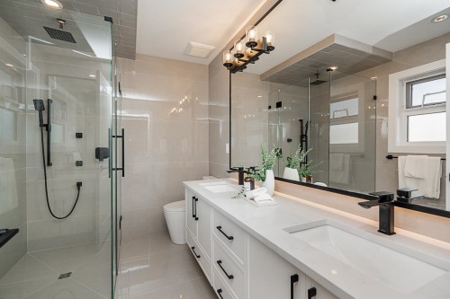 4917 Venables Street, Burnaby, BC 