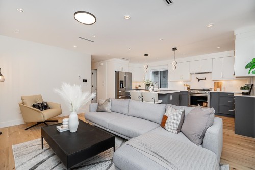 4917 Venables Street, Burnaby, BC 