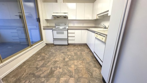 903-4830 Bennett Street, Burnaby, BC 