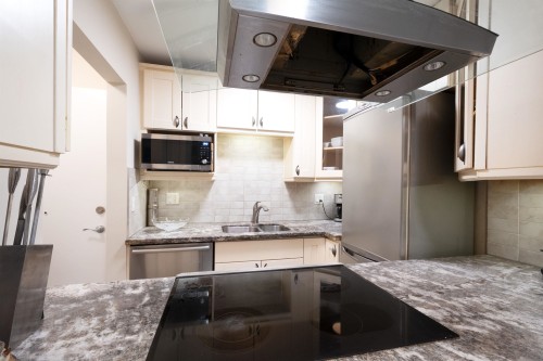 107-1155 Ross Road, North Vancouver, BC 