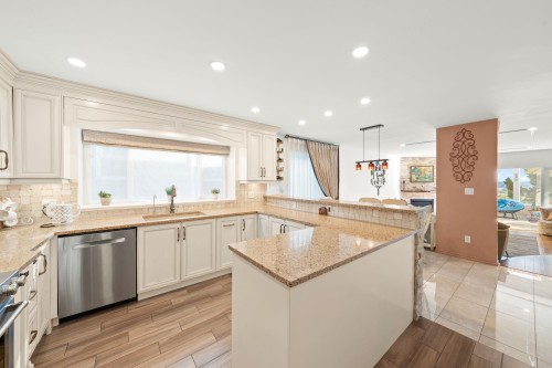 2258 Sorrento Drive, Coquitlam, BC 