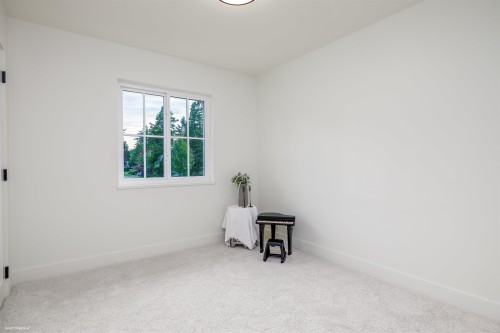 60 53A Street, Delta, BC 