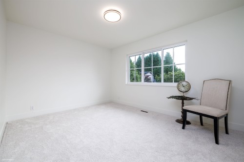 60 53A Street, Delta, BC 