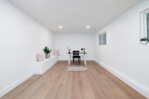 60 53A Street, Delta, BC 