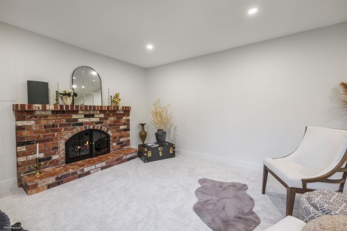 60 53A Street, Delta, BC 