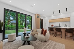 1-3880 23rd Avenue W Vancouver, BC V6S 1K9