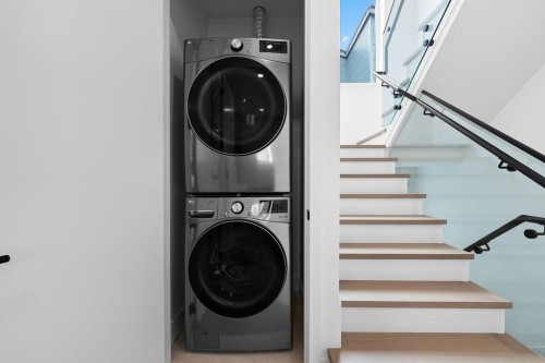 1-3880 23Rd Avenue W, Vancouver, BC 