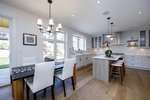 1028 Calverhall Street, North Vancouver, BC 