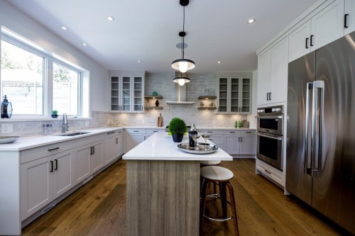 1028 Calverhall Street, North Vancouver, BC 