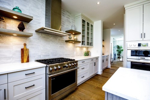 1028 Calverhall Street, North Vancouver, BC 