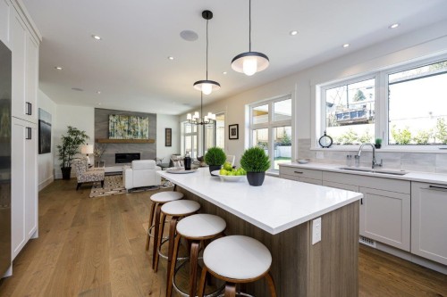 1028 Calverhall Street, North Vancouver, BC 