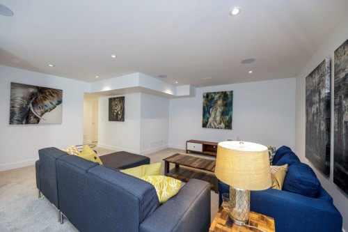 1028 Calverhall Street, North Vancouver, BC 