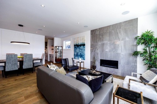 1028 Calverhall Street, North Vancouver, BC 