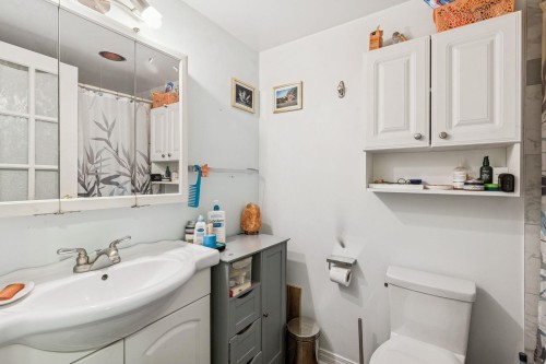 302-428 Agnes Street, New Westminster, BC 