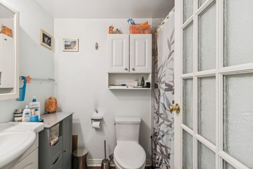 302-428 Agnes Street, New Westminster, BC 