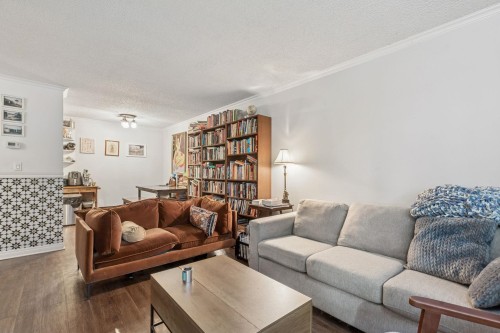 302-428 Agnes Street, New Westminster, BC 