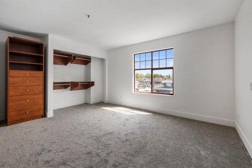 209-22356 Mcintosh Avenue, Maple Ridge, BC 