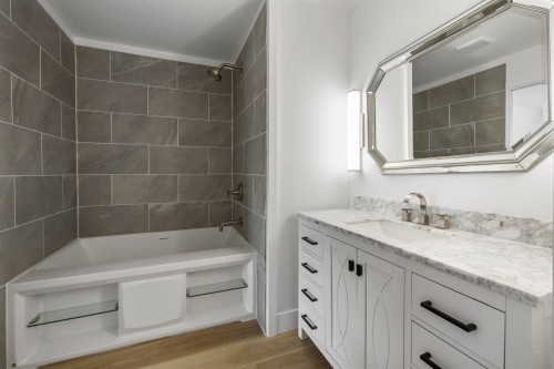 209-22356 Mcintosh Avenue, Maple Ridge, BC 