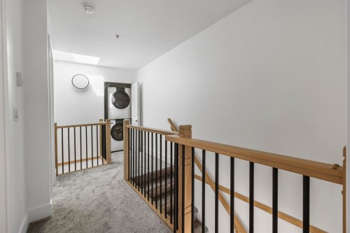 209-22356 Mcintosh Avenue, Maple Ridge, BC 